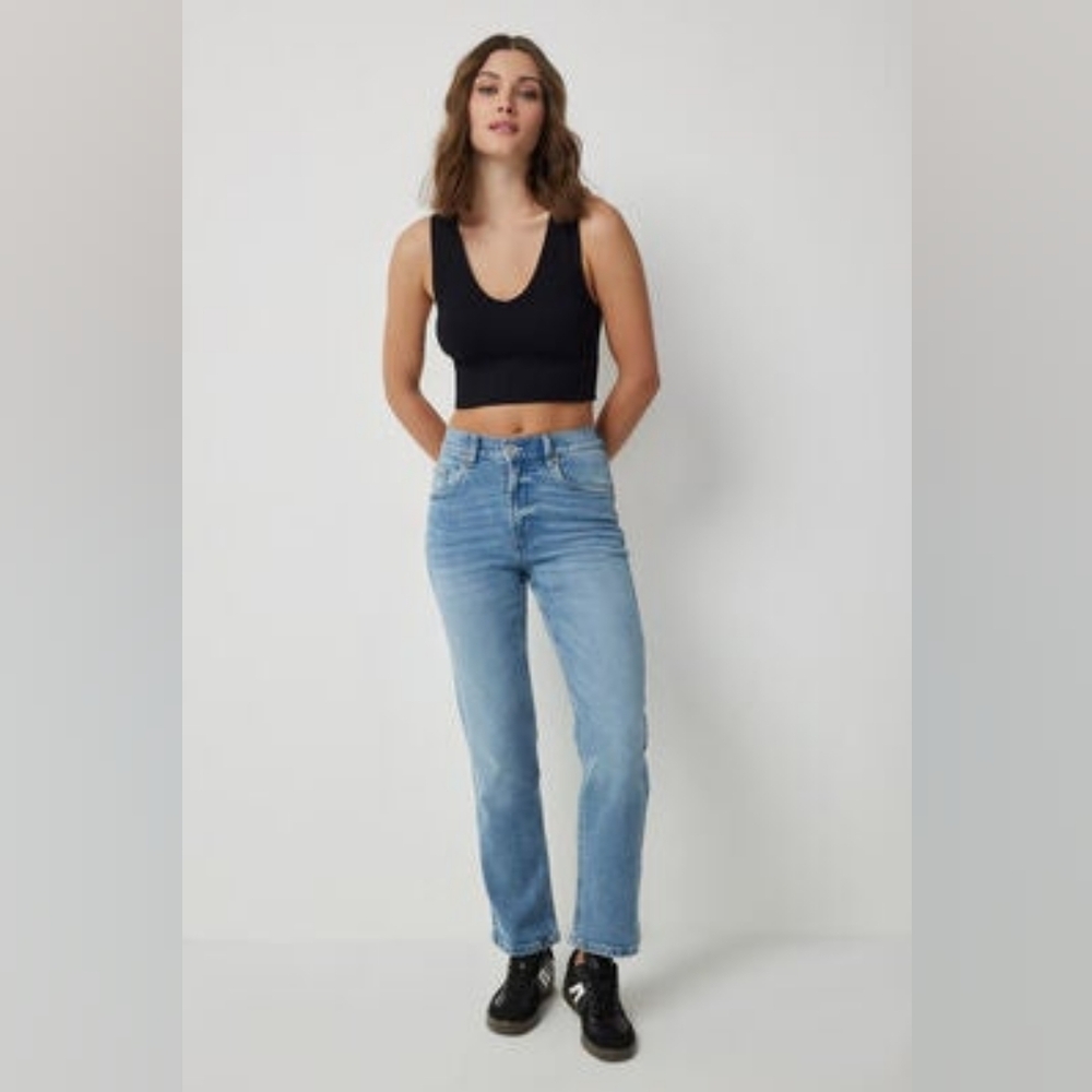 Ardene Women's Straight Leg Jeans - Blue